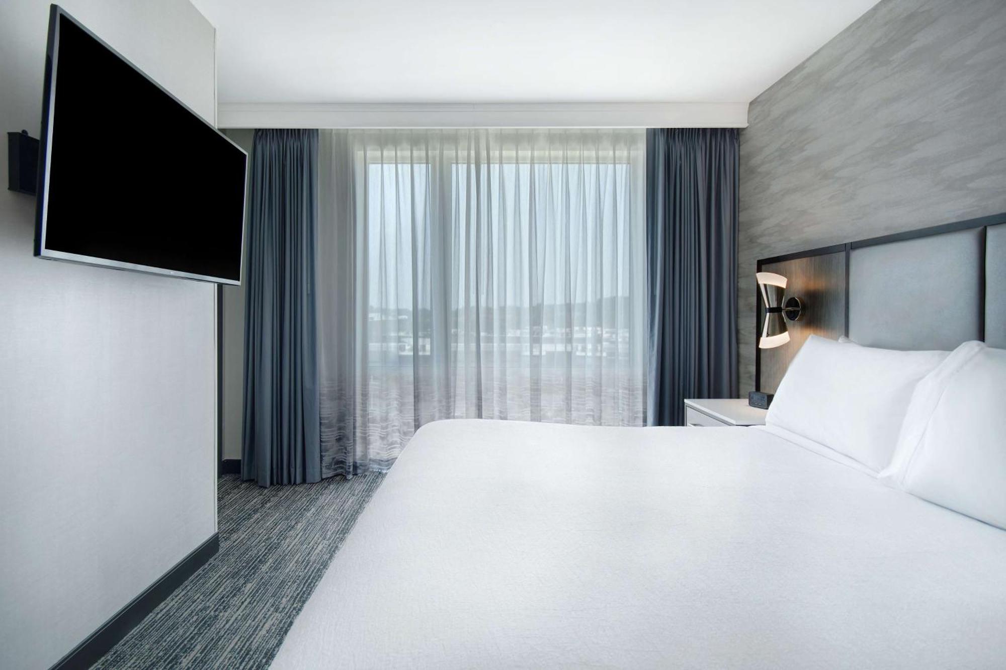 Embassy Suites By Hilton Alpharetta Halcyon 外观 照片