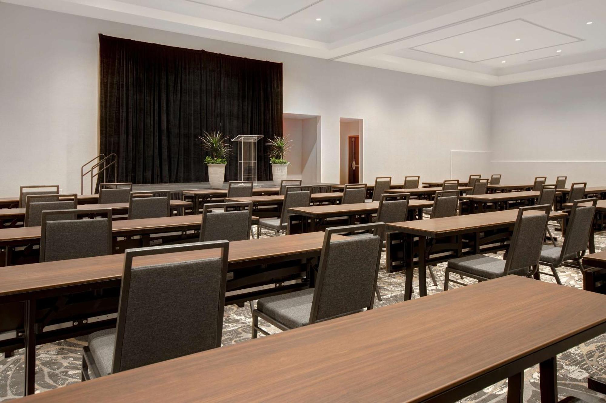 Embassy Suites By Hilton Alpharetta Halcyon 外观 照片