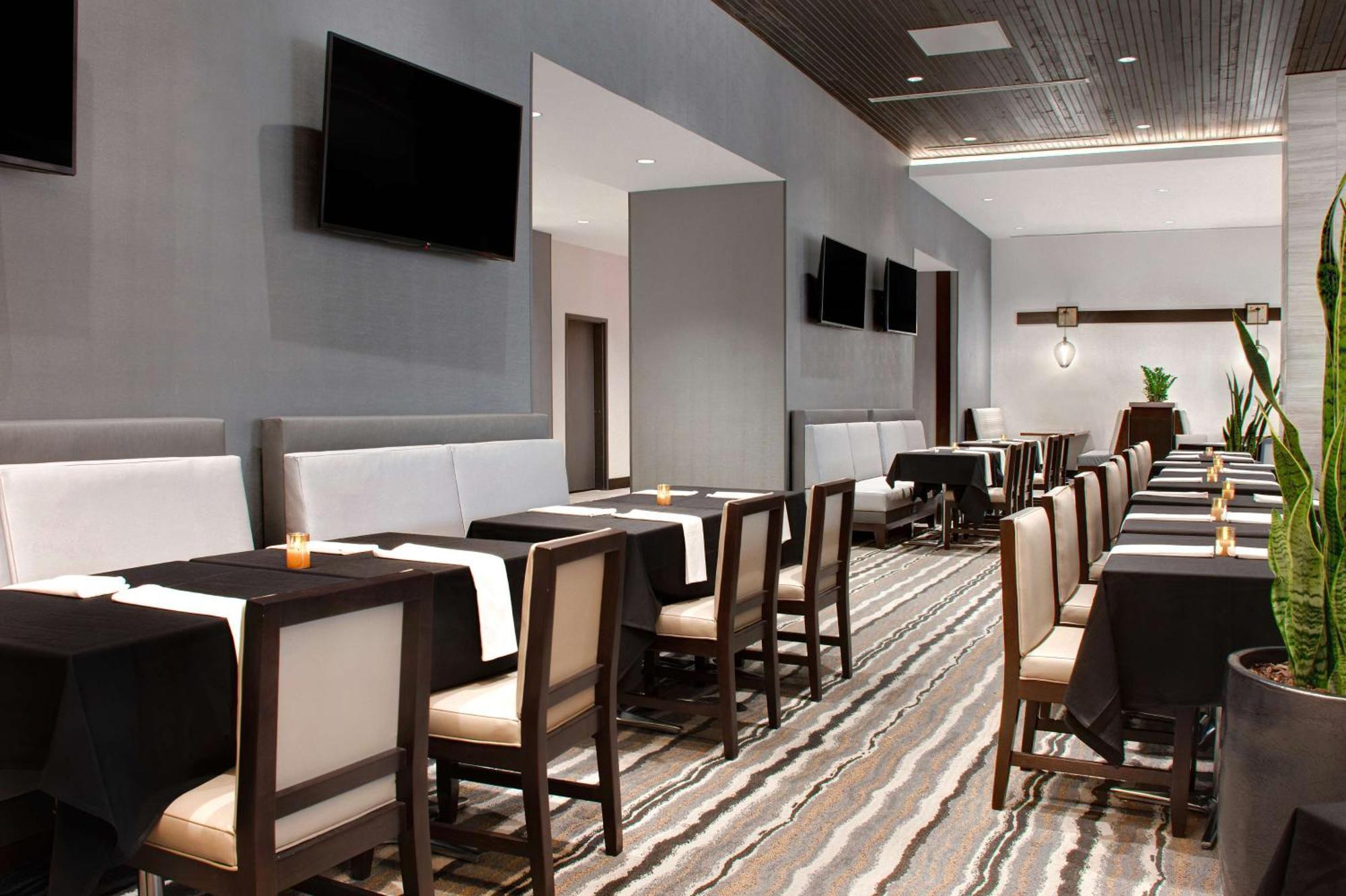 Embassy Suites By Hilton Alpharetta Halcyon 外观 照片